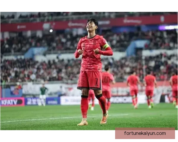 孙兴慜与球迷亲密互动，展现温暖形象状态回暖